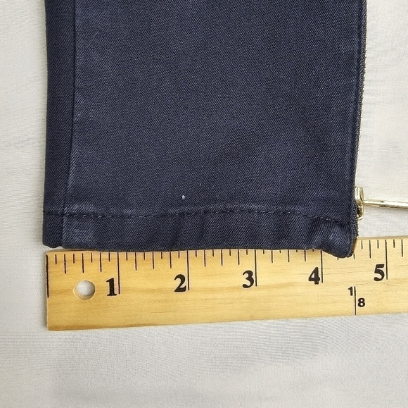 Michael Kors Size 2 Navy Blue Skinny Pants Gold Zippers - Picture 6 of 9